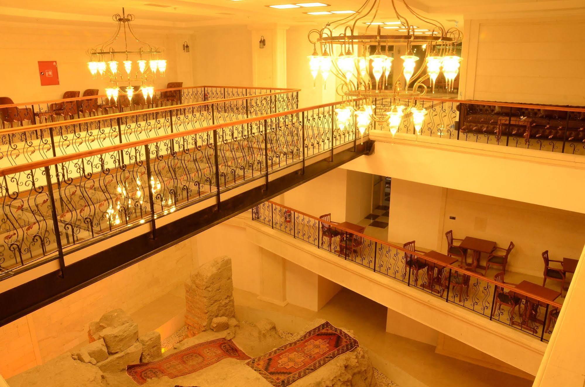 Safa Royal Museum Hotel Коня Екстериор снимка